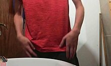 decided to sneak in a juicy lubed jerk off session at work today!