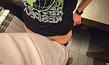 おお、 今すぐ私のキツい18歳マンコに中出ししてよ？