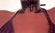 gym got me so wet, legs drippin’... can’t stop!