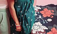 Индийская девственница дрочит большой клитор с бойфрендом в сессии зияния