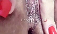 Cheia De Tesão Tocando Uma Siririca Gostosa