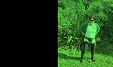 i'm the trashy kiwi milf pissing on the roadside with traffic coming.