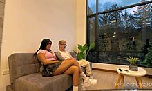 Linda Chica De 19 Años Folla En La Primera Cita Por Tinder