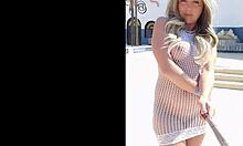 Vestido transparente desliza de puta linda mostrando tetas grandes al aire libre