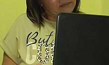 mi madrastra se aprovecha de mis reprobadas y amenaza con acusarme