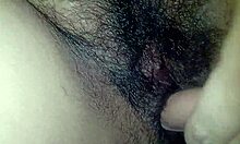 minha bucetinha apertada quer pau peludo dentro dela