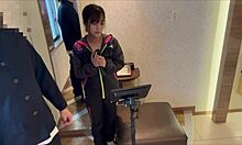 Inexperienced High School Couple Tries Sex in Karaoke