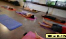 Blonde Lindsey Lakes cumshot in yoga