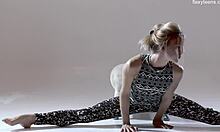 uhh, russian hairy gymnast rita mochalkina showin off her flexy moves naked... damn!