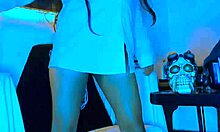 the wonderful blue masturbates live with her big dildo