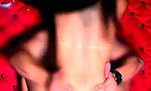 Cowgirl Reversa Perfeita Com Uma Meia-Irm� Bronzeada E Da Buceta Peluda