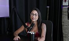 Blonde brunette sensual shoot 😘