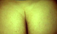 mira ese rico culo colombiano montando dildo 😘