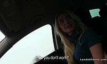 Hitchhiker teen 18+ 18+ knepper kæmpe pik i bilen.