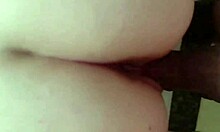 Loira Gostosa Gives Amateur Interracial Oral