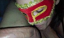 Esposa faz o corno manso lamber porra de outro macho - a humilhação de ser corno foi minha realização