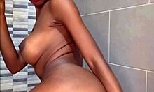 babe shows big ass and toys for homemade fun