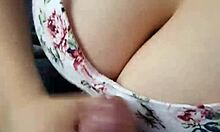 my girlfriend gives me a handjob, babe?