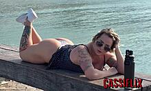 negão pauzudo fodeu meu cu e buceta no carro