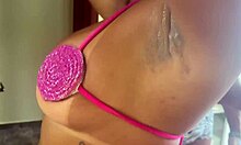 nossa amigo não quis emprestar sua namorada gostosa e a outra menina parece mulher elástico olha o que ela faz