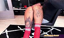 Deutsche Amateur Milf Mit Dicken Titten Und Tattoo Fickt Mit Brille