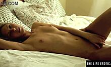 watch this pretty teen 18+ fingering her tight pussy 😍