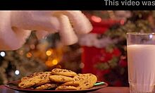 स्टेप मॉम क्रिसमस को चोकिंग डीपथ्रोट क्रीमपाई राइडिंग बिग कॉक स्लट एक्शन से बचाती है