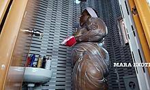 Shower time with fat onion booty milf