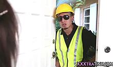 Petite teen gets that facial outdoors 😏