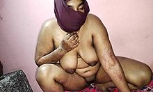 Bhabhi Shaves Hair To Clean Land Easily