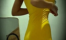 Sono ossessionato dalle tette perfette di questa modella colombiana in telecamera nascosta!