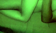 esfregando gostoso no pau do meu marido antes dele me comer?