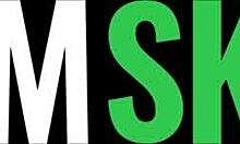 My new friend Maria shows off her shaved pussy 😘