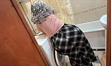 wide hips of a mature stepmother in a homemade skirt excite for anal 😏