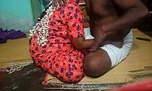 Indian Aunty Screams While Fucking Her Boyfriend!