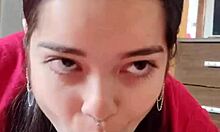 A debora prado chupando meu pau pela manh� � a melhor forma de receber bom dia