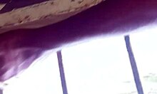 Mulher casada infiel é pega chupando pau sozinha em casa!