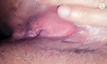 فتاة عربية تعطي بلوب جوب جيد