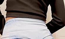 Amiga dances bien rico in leggings miniskirt