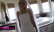 Migliori Amiche E Damigelle Hanno Una Sessione Di Scopate Selvagge Di Gruppo!