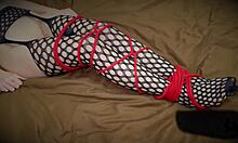 我绑她用震动棒让她狂喷