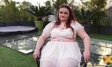 sheryl x loves getting spied on while sucking cum 😏