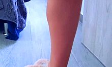 This desi college girl gives herself a sensual massage under her skirt