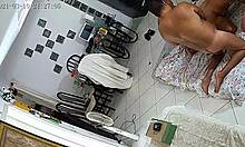 Gosto de ver ela levando uma surra de rola fazendo gangbang