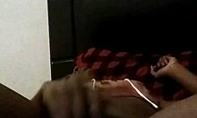 i'm masturbating and fingering until i squirt