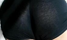 doña mary en mini shorts