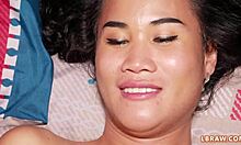 شيميل خضراء نيك طيز بدون واقي