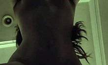 cogiendo a mi rica puta en el hotel con creampie