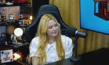 Nymphet Viamms Evaluates Ruan's Cock in Casting and Gives Good Grade