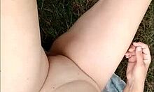 एफबी2 मेरी नॉटी बीवी को जंगल में आउटडोर में चोद रहा है